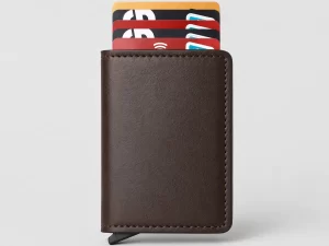 Паричник со RFID блокатор и механизам за картичките со еден клик