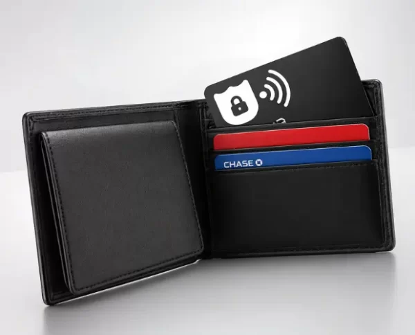 Заштитна RFIT картичка за вашиот паричник