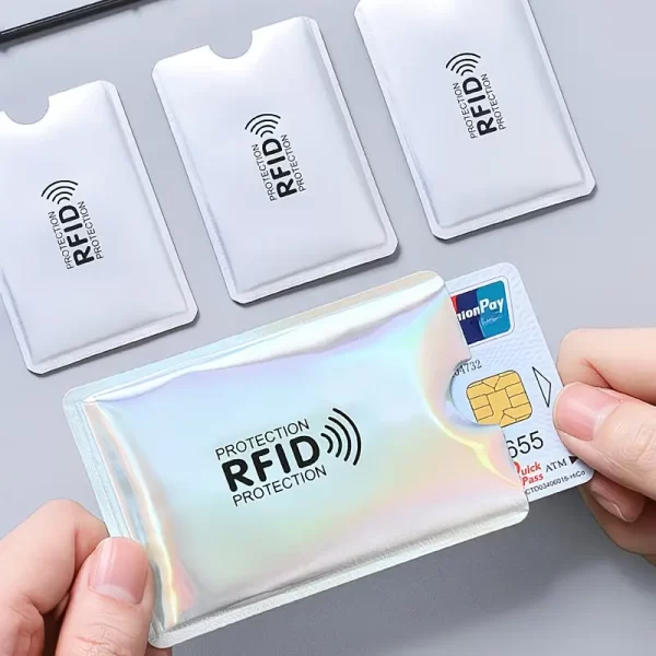 RFID футрола за картичка против бесконтактна кражба на податоци